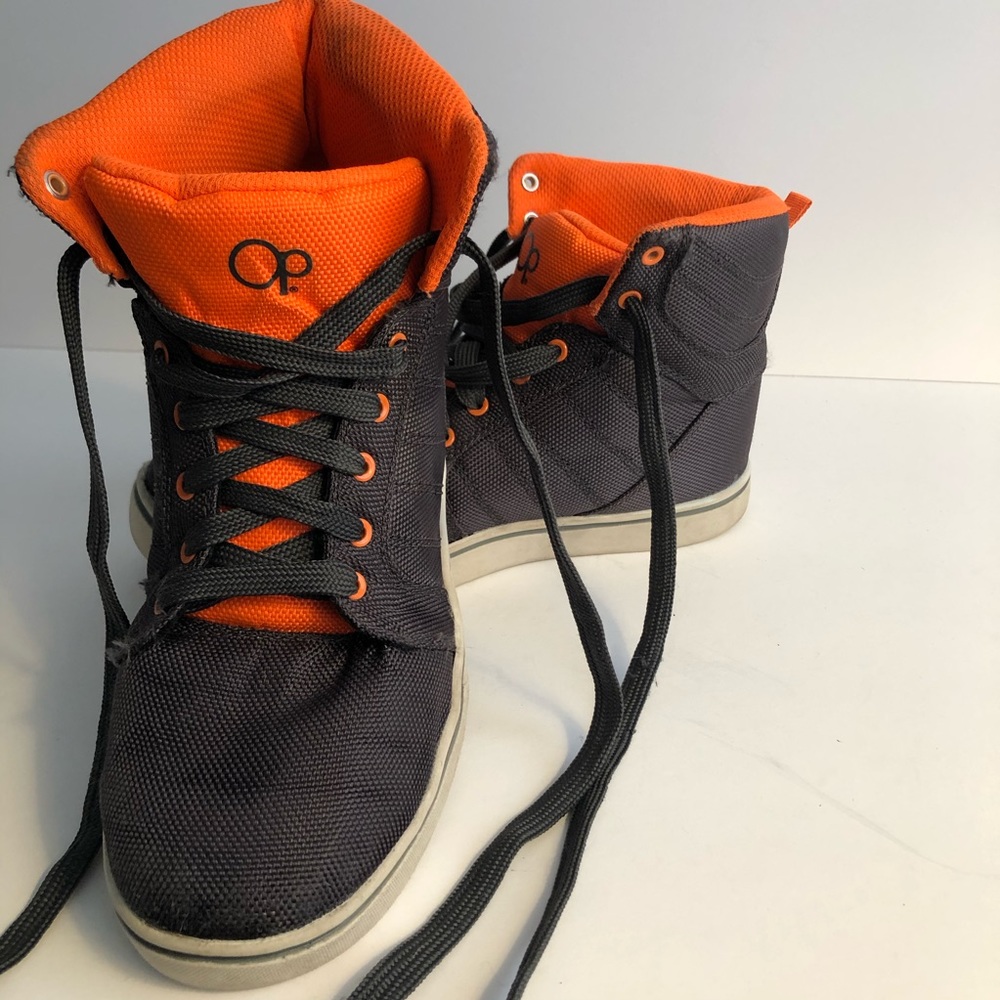 Op Light weight boots - Big boys - size 6